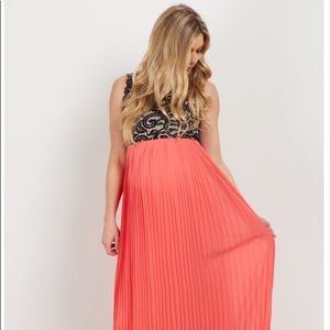 ❤️ NWT Blush Maternity Maxi Dress